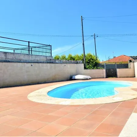 Con Piscina Proximo A